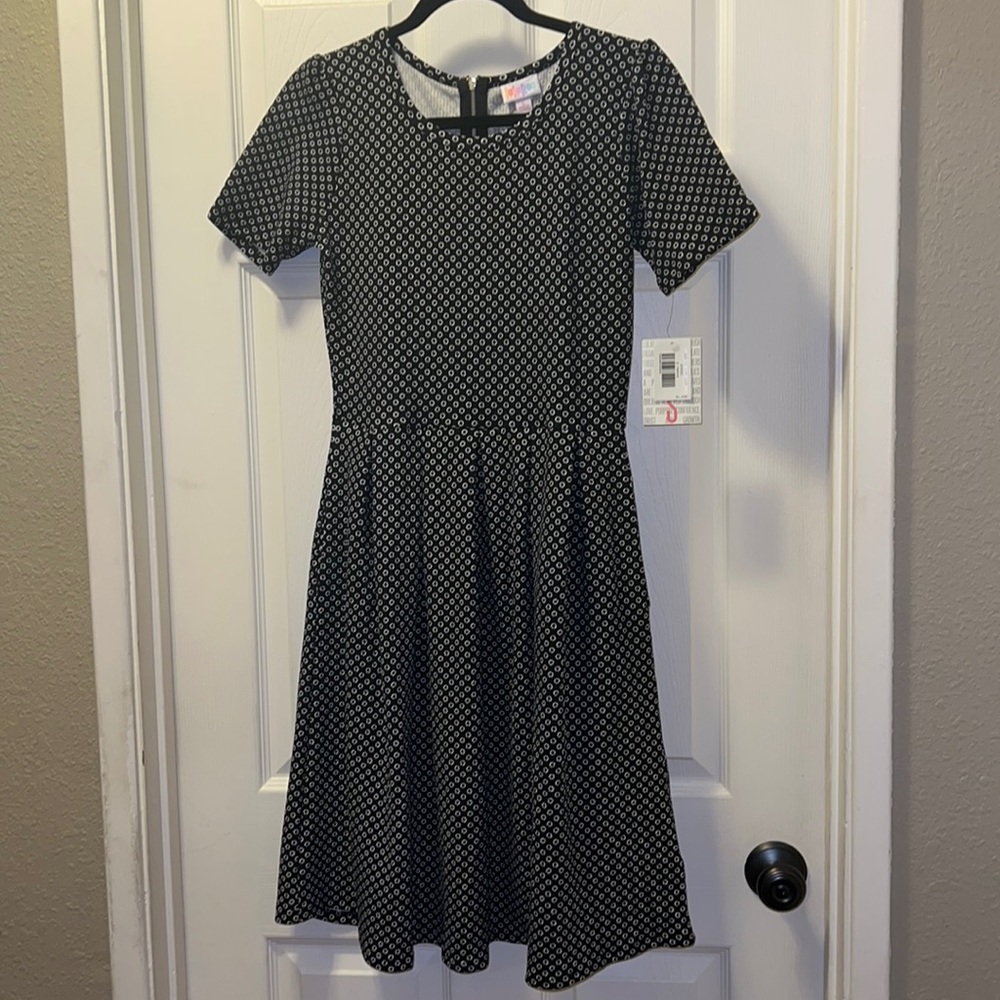 NWT Lularoe Amelia small